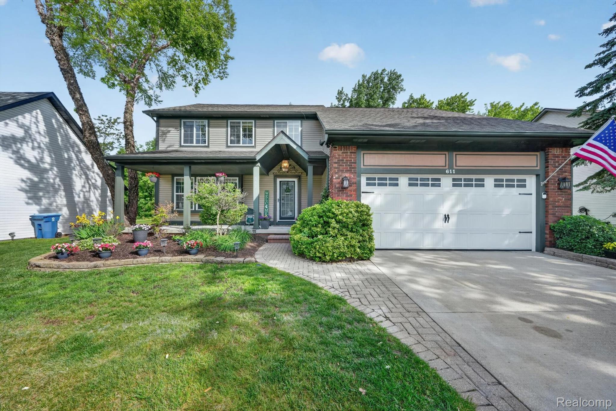 611 THORNEHILL Trail