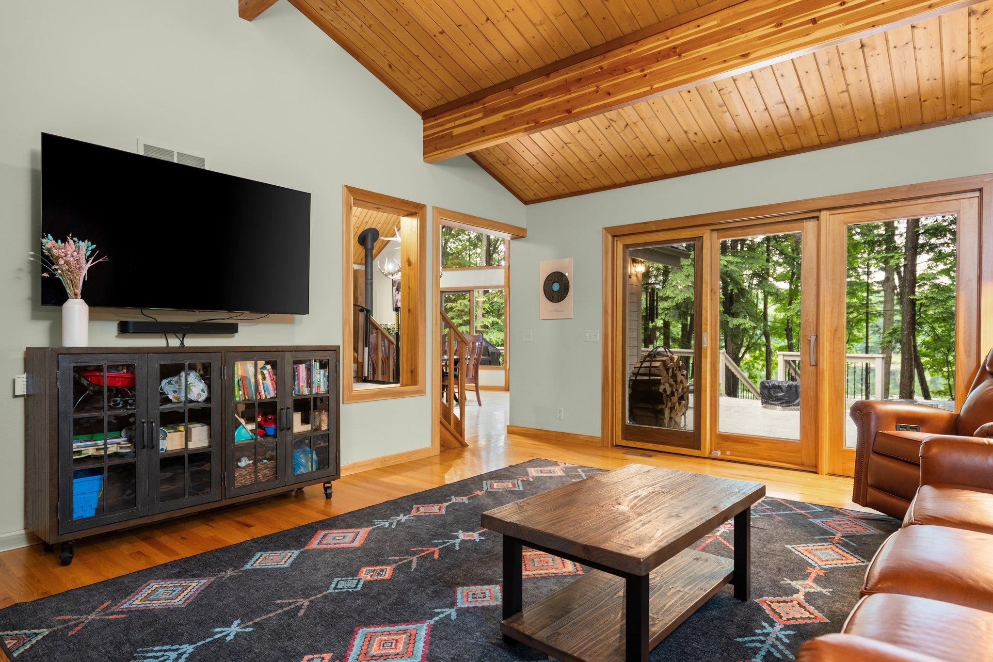 19545 Woodland Trail
