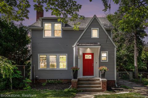 159 Alice Avenue Bloomfield Charter Township MI 48302