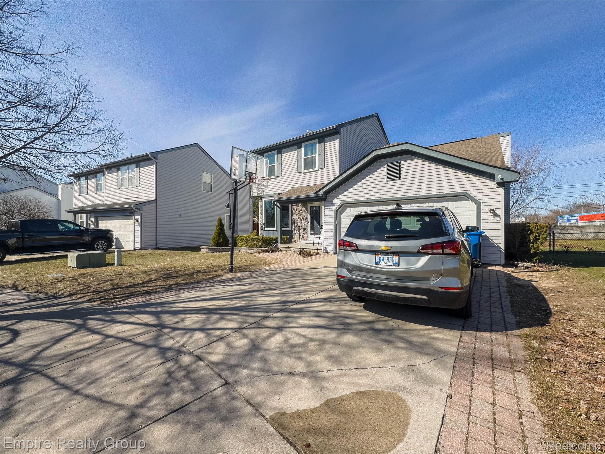 5925 Northridge Circle