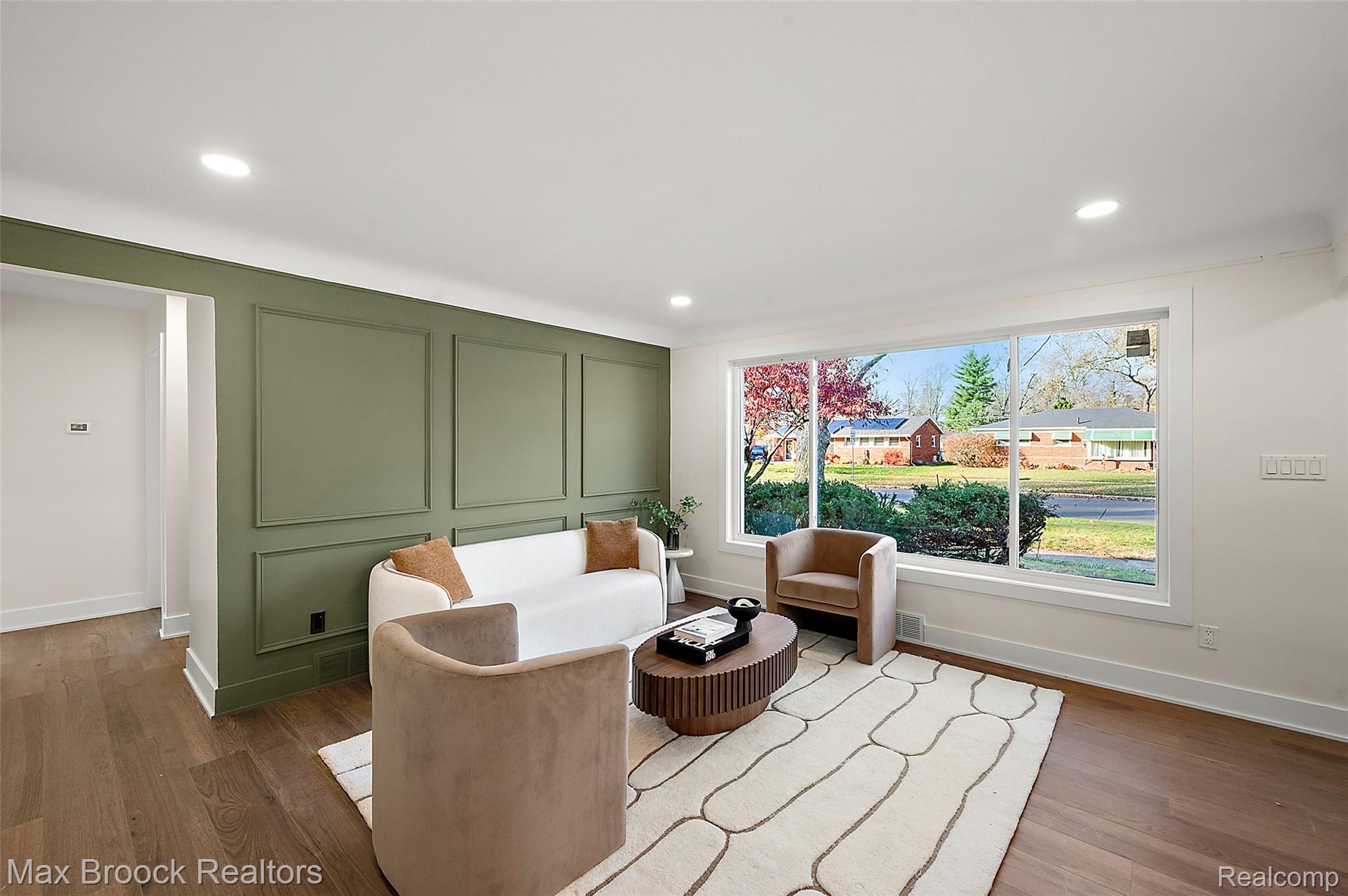 34909 W Chicago Street