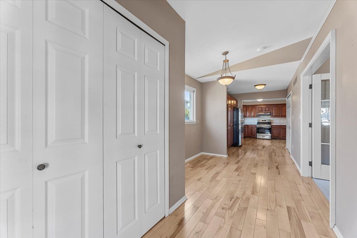 30927 ISLAND Drive