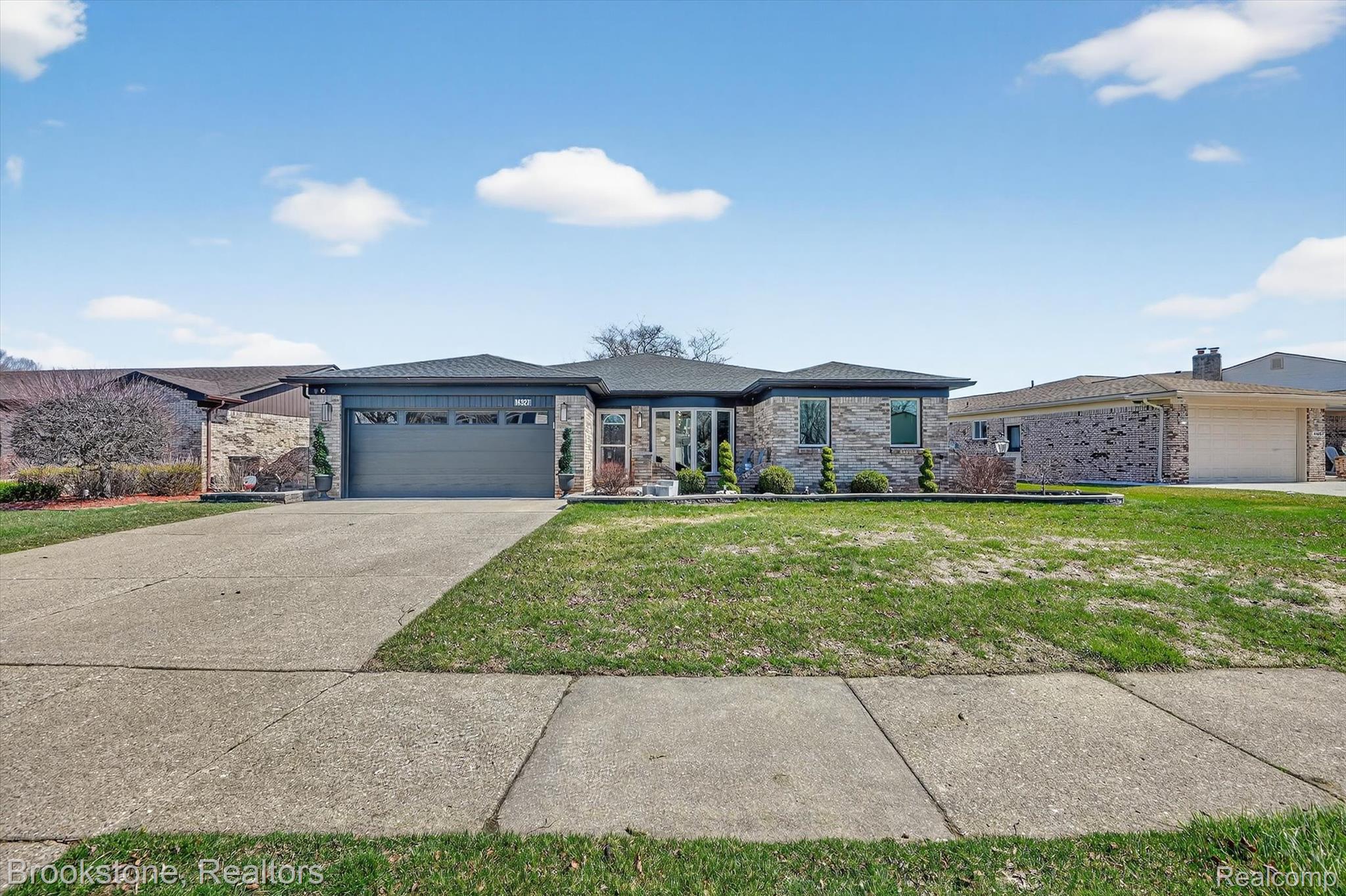 14327 Lakeshore Drive