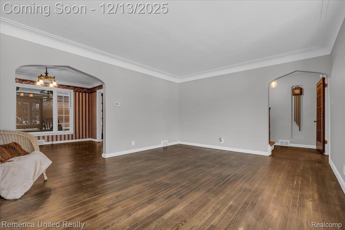 27510 California Drive SE