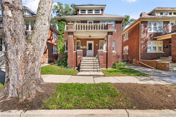 860 NOTTINGHAM RD, GROSSE POINTE PARK, MI 48230 - Image a42e4899069a892d56ddf260c7308824/2596218372