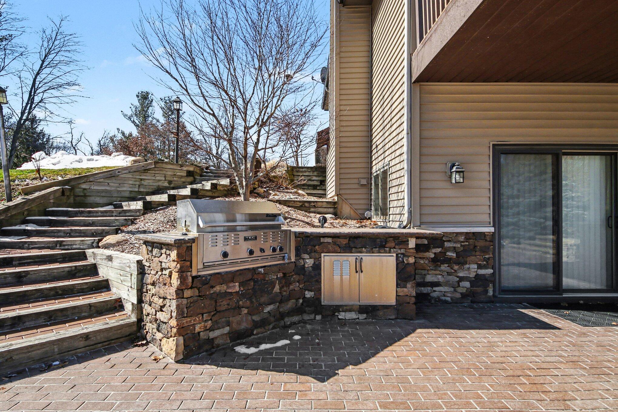 9480 Prairie Drive SE