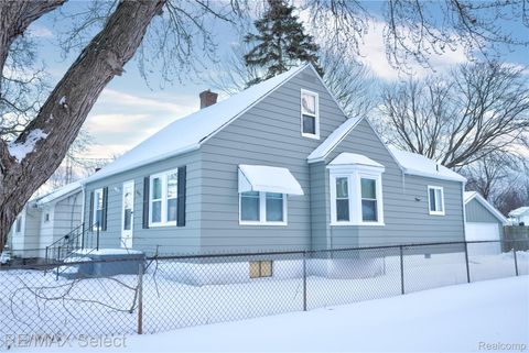 1085 W Parkwood Avenue Flint Charter Township MI 48507