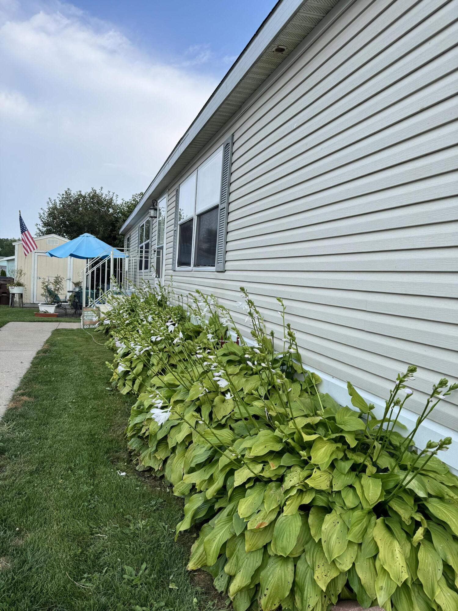 2835 S Wagner 176