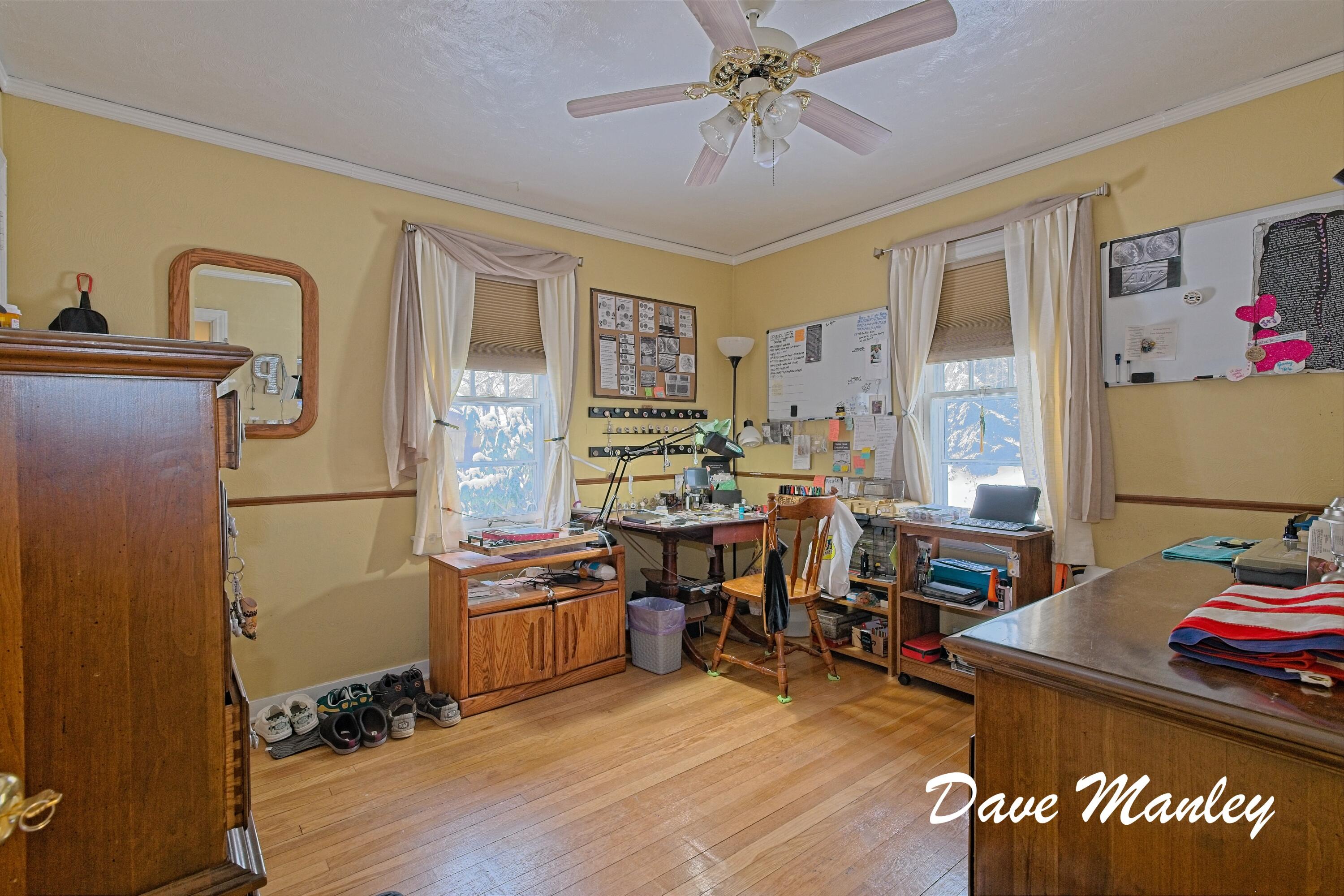 1335 Crestbrook Avenue