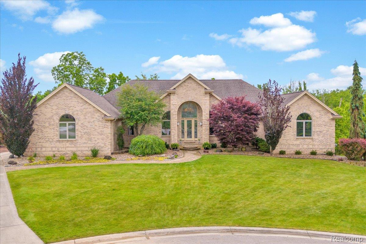 550 Kings Fairway Court