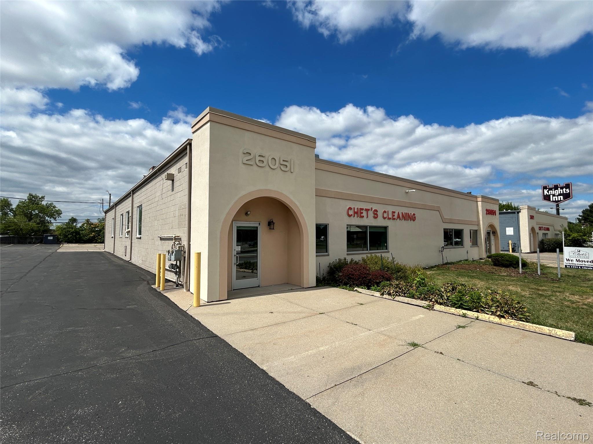 26051 Dequindre Road