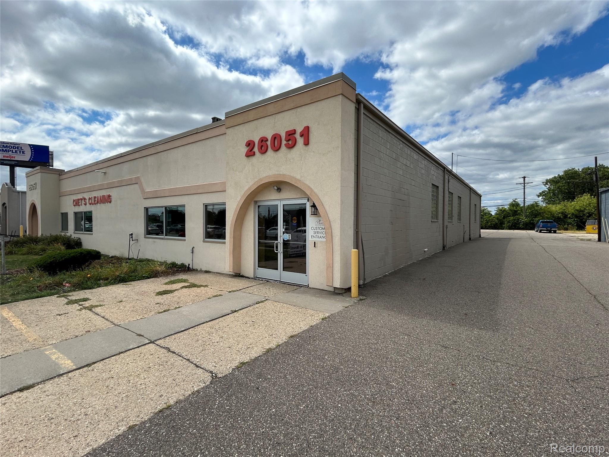 26051 Dequindre Road