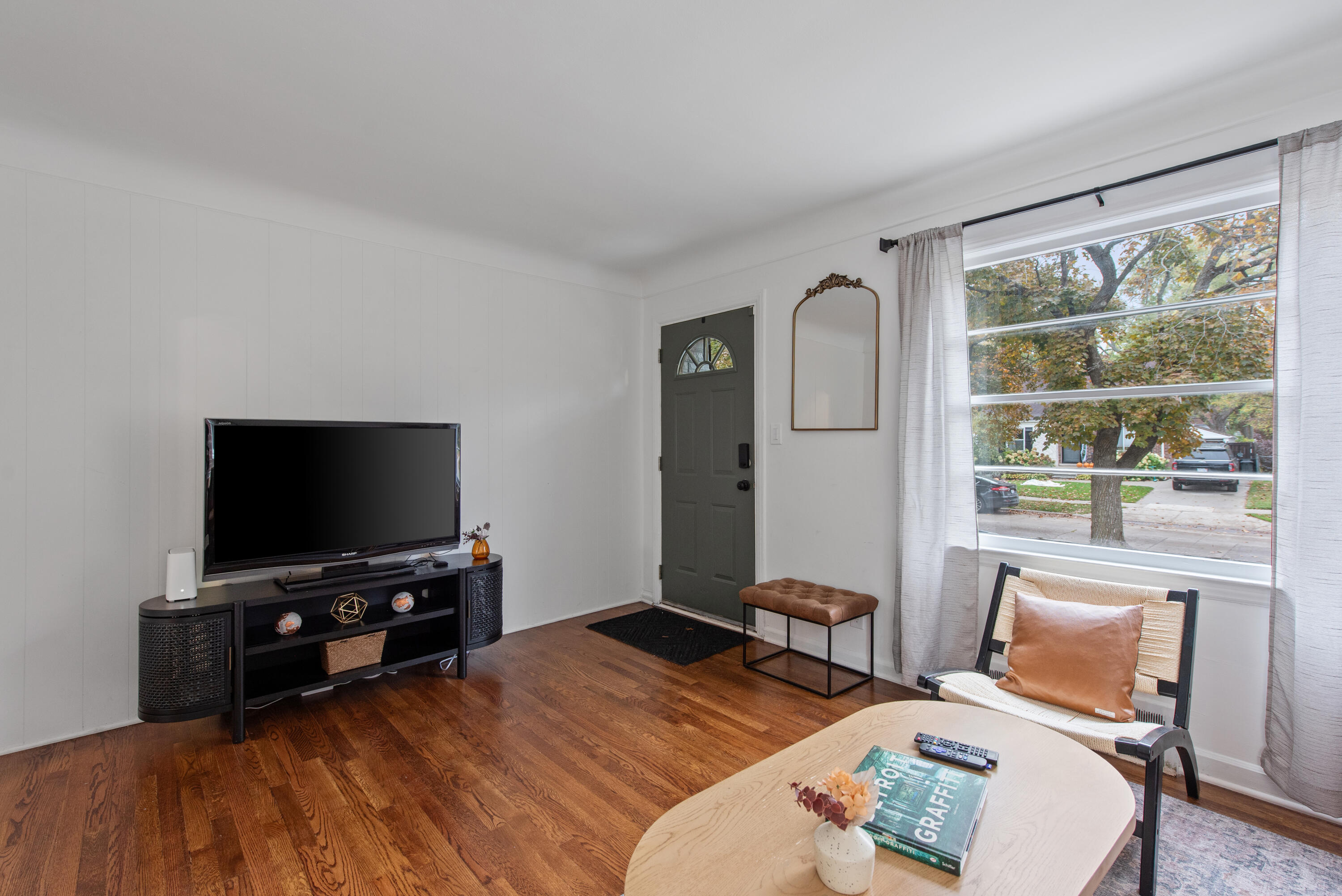 3011 N Alexander Avenue