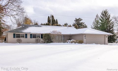 6407 Buxton Court West Bloomfield Charter Township MI 48322