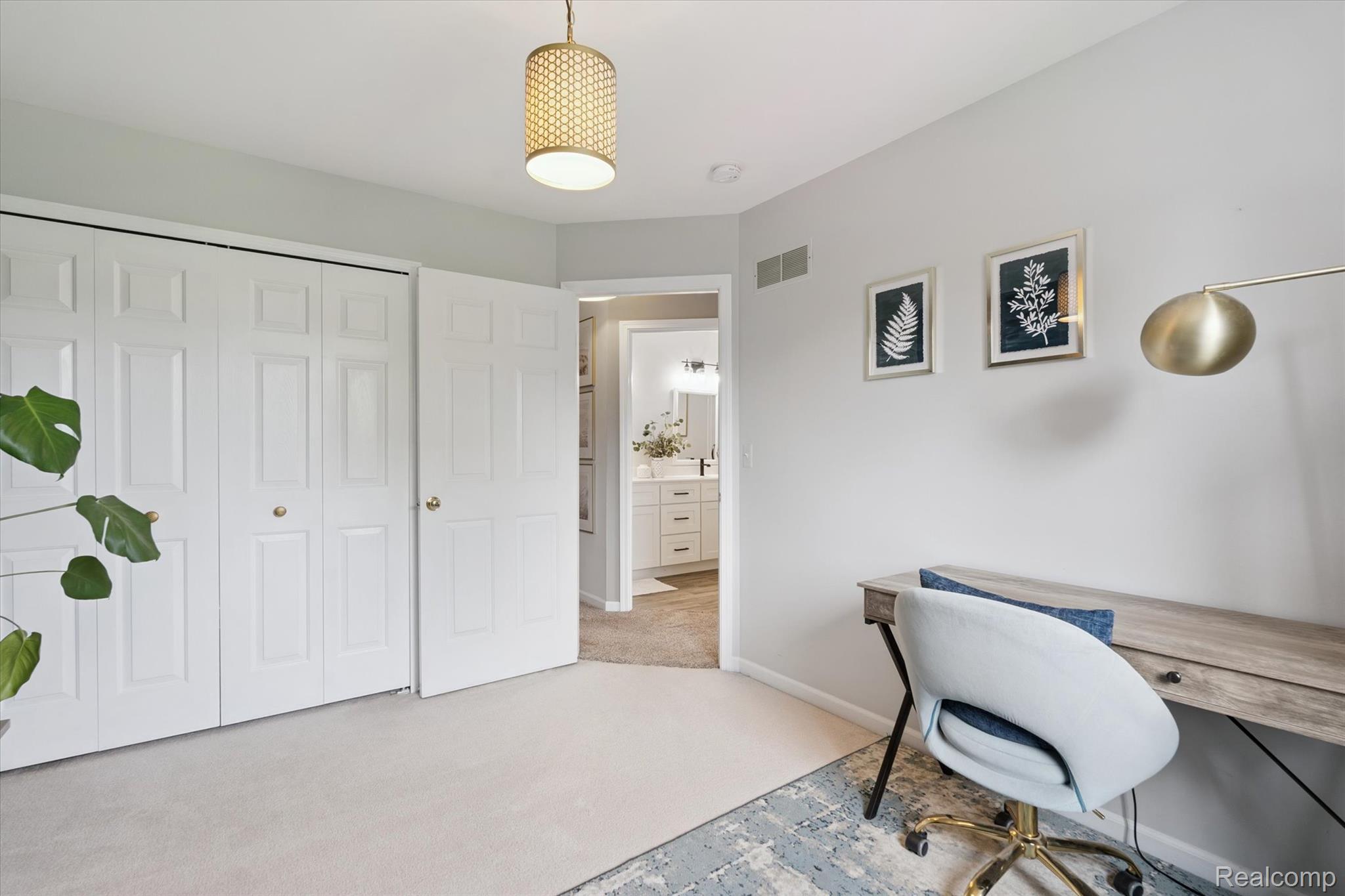 Brandon Charter Township, Michigan 48348, United States, 4 Bedrooms Bedrooms, ,3 BathroomsBathrooms,Residential,Pending,187687