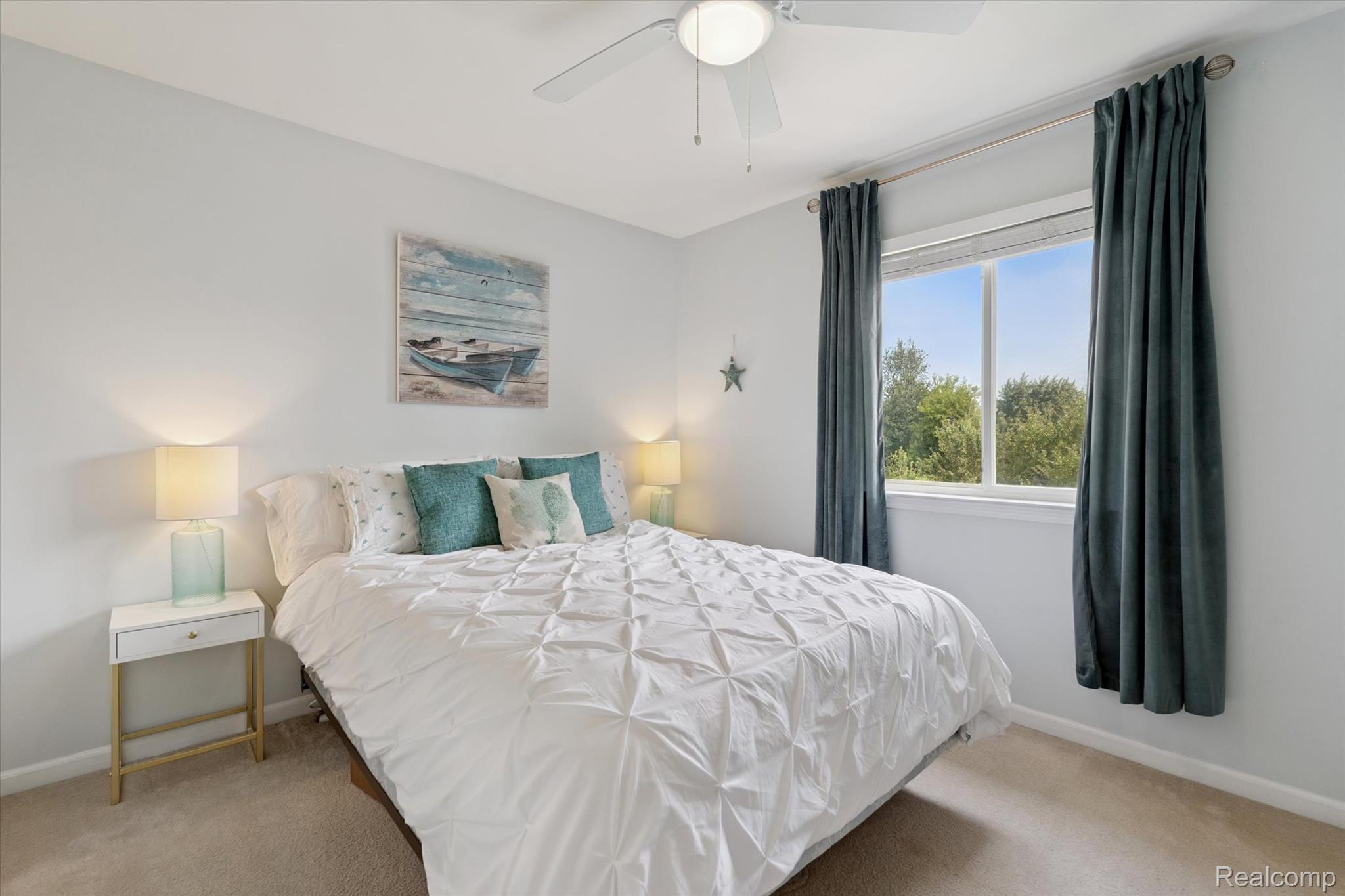 Brandon Charter Township, Michigan 48348, United States, 4 Bedrooms Bedrooms, ,3 BathroomsBathrooms,Residential,Pending,187687