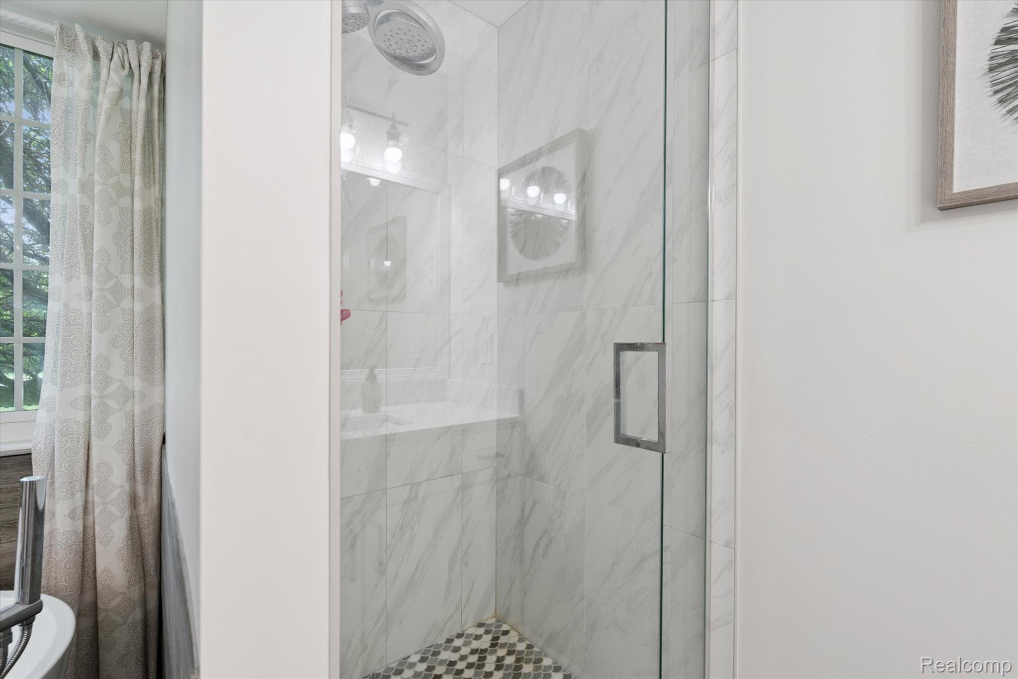 Brandon Charter Township, Michigan 48348, United States, 4 Bedrooms Bedrooms, ,3 BathroomsBathrooms,Residential,Pending,187687