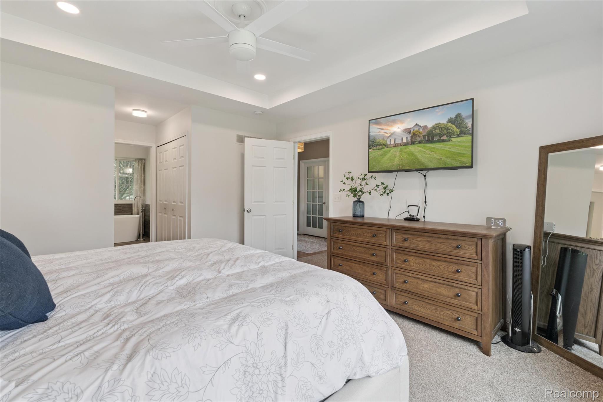 Brandon Charter Township, Michigan 48348, United States, 4 Bedrooms Bedrooms, ,3 BathroomsBathrooms,Residential,Pending,187687