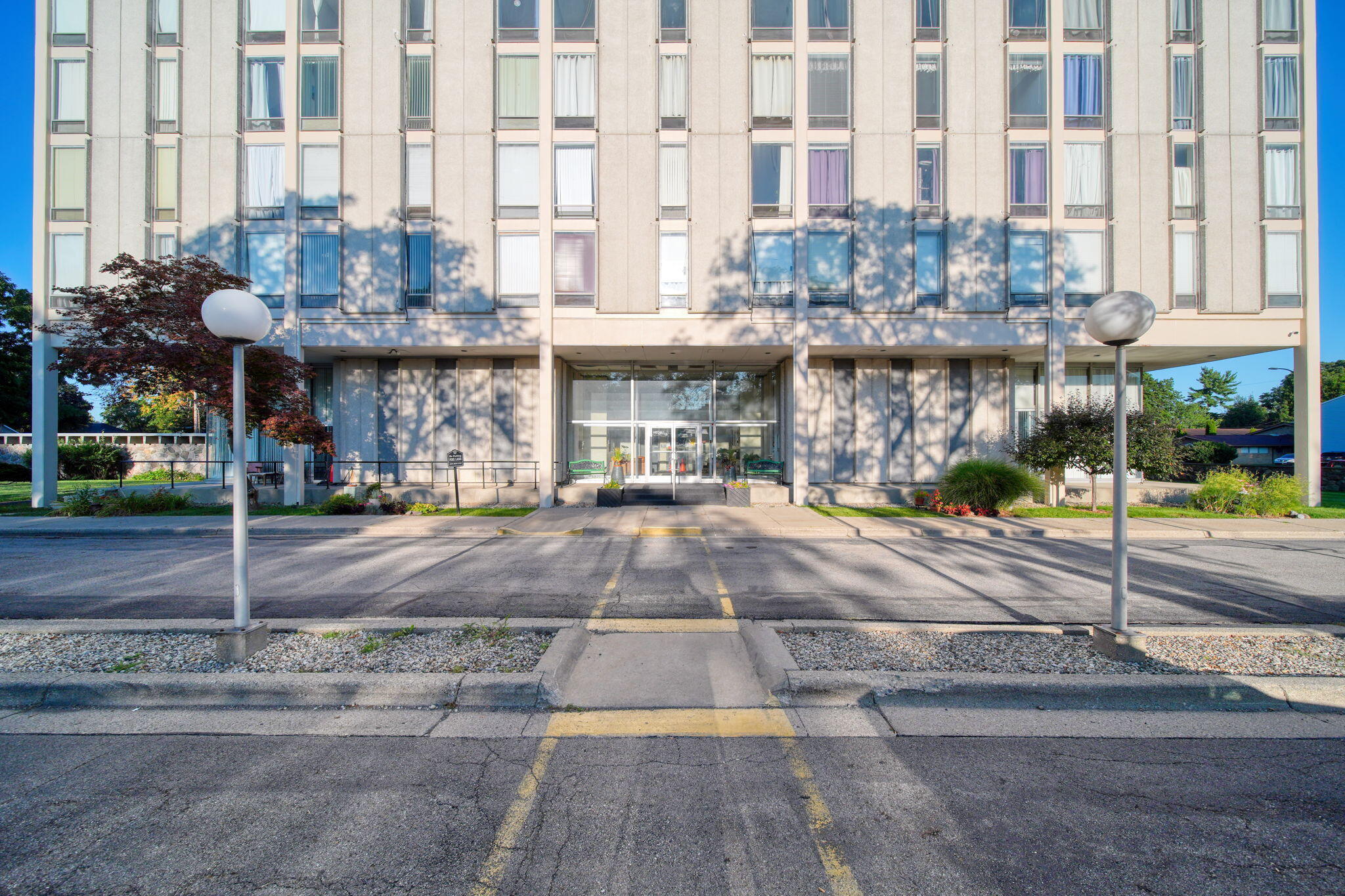 715 W Michigan Avenue 404