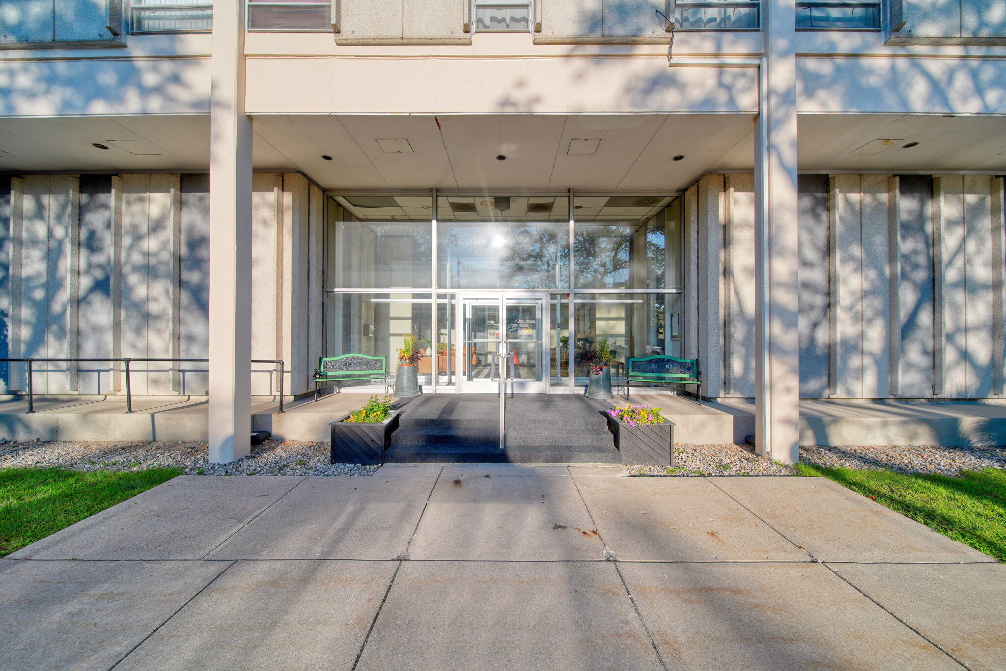 715 W Michigan Avenue 404
