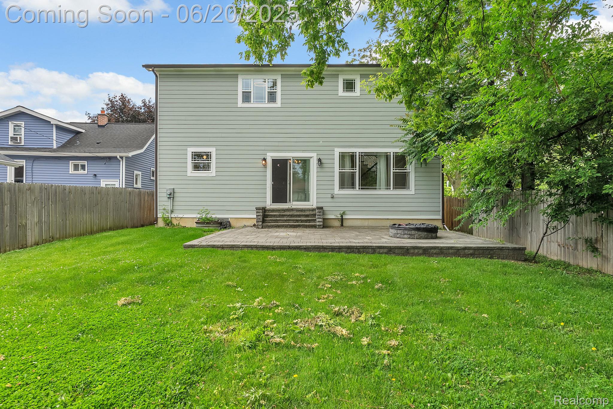 423 Woodlawn Avenue