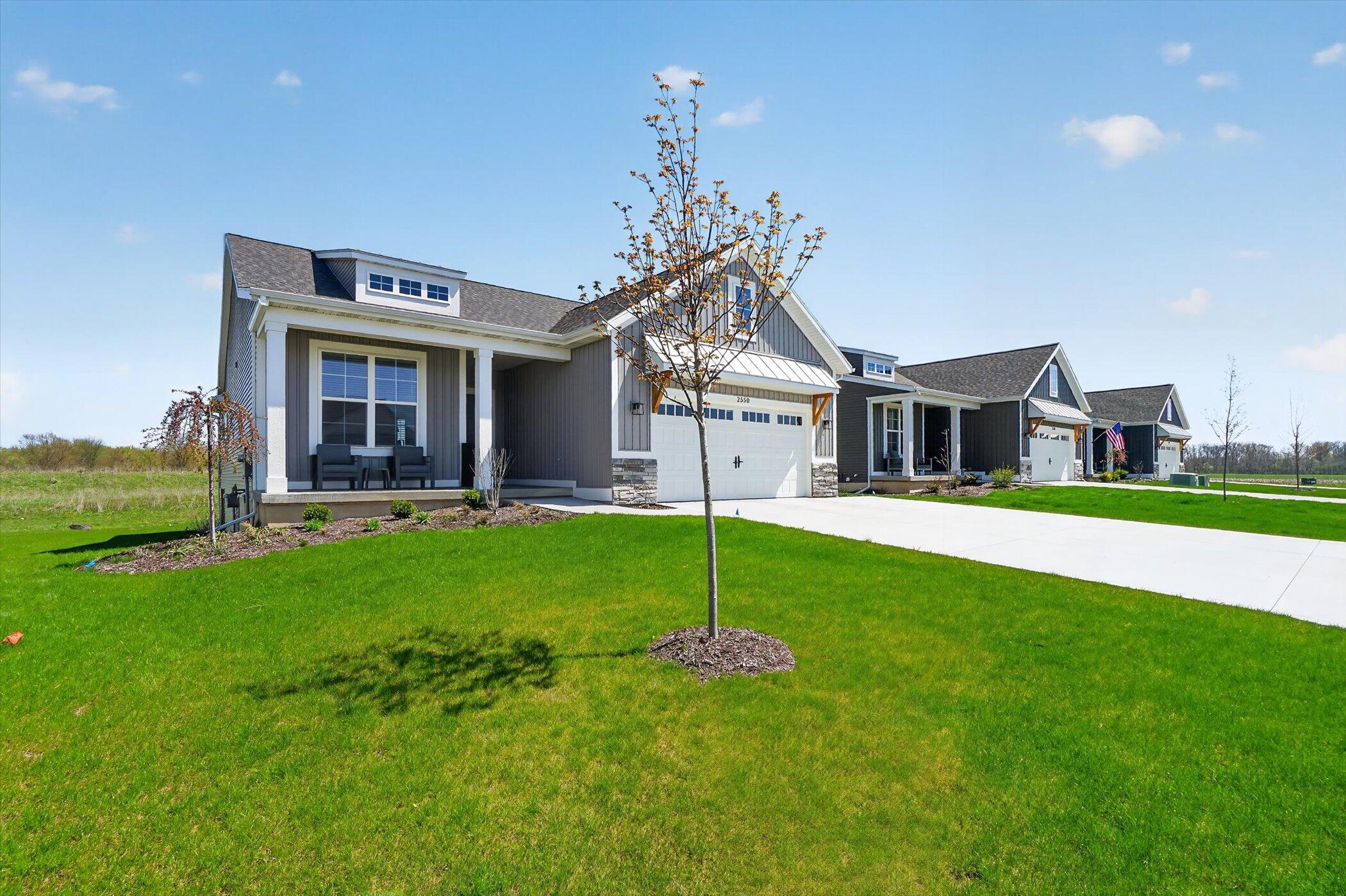 2550 Meadow Ridge Drive