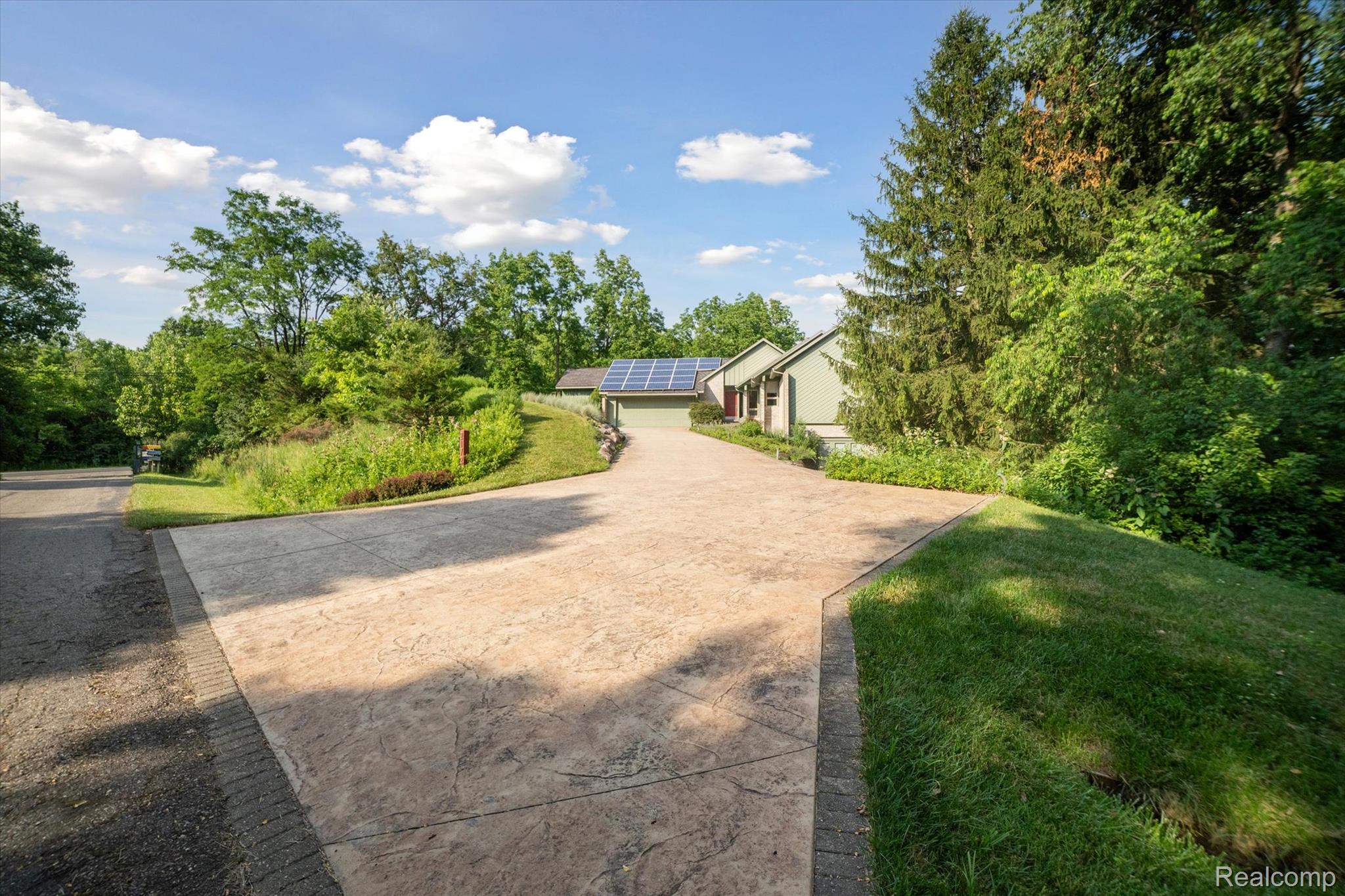 2172 Anns Way