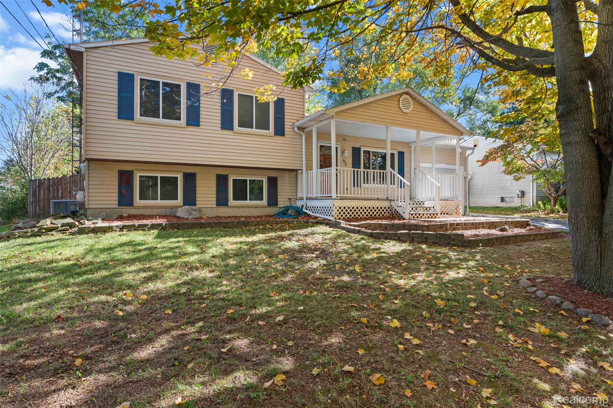 640 N Madison Street