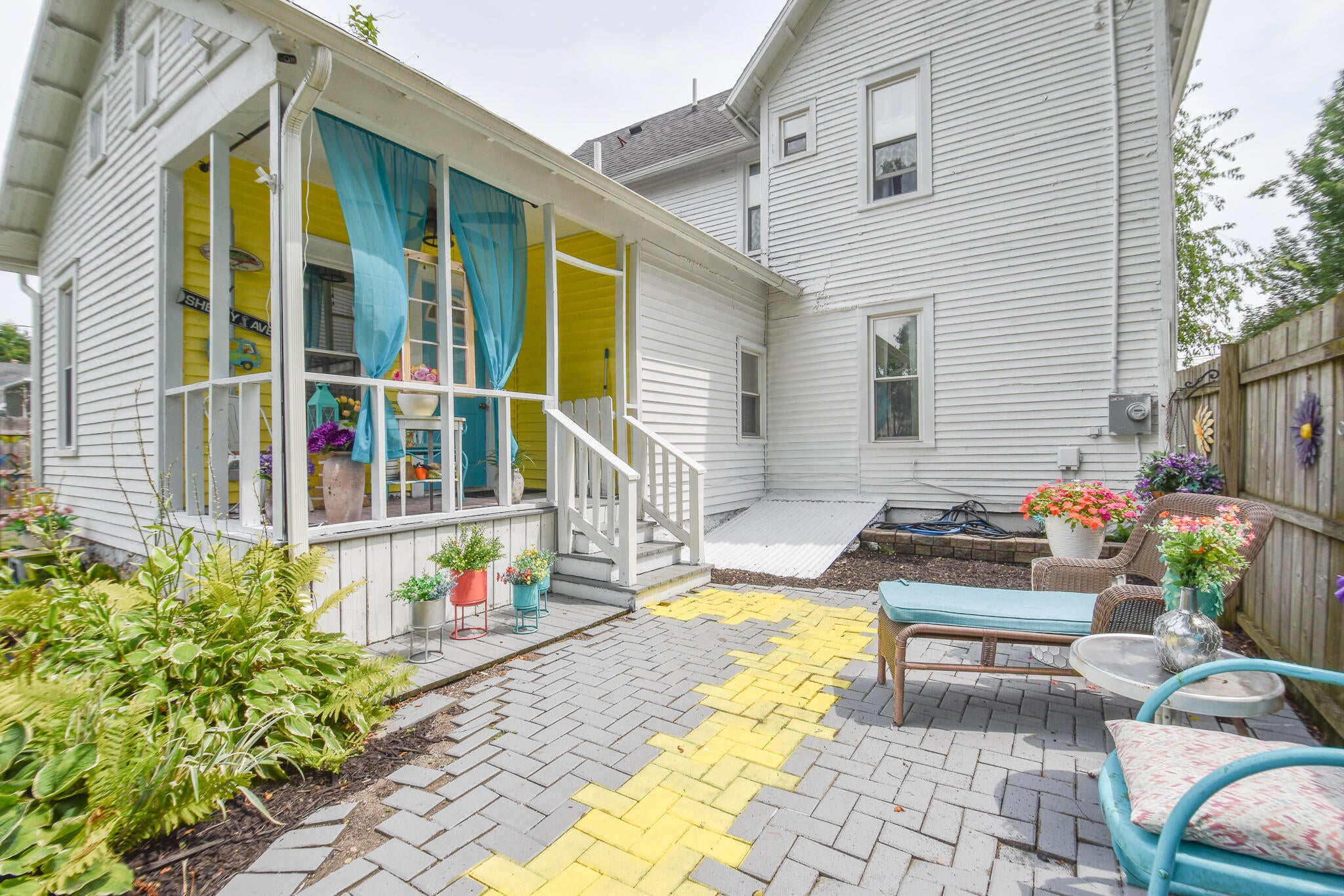 118 Budlong Street