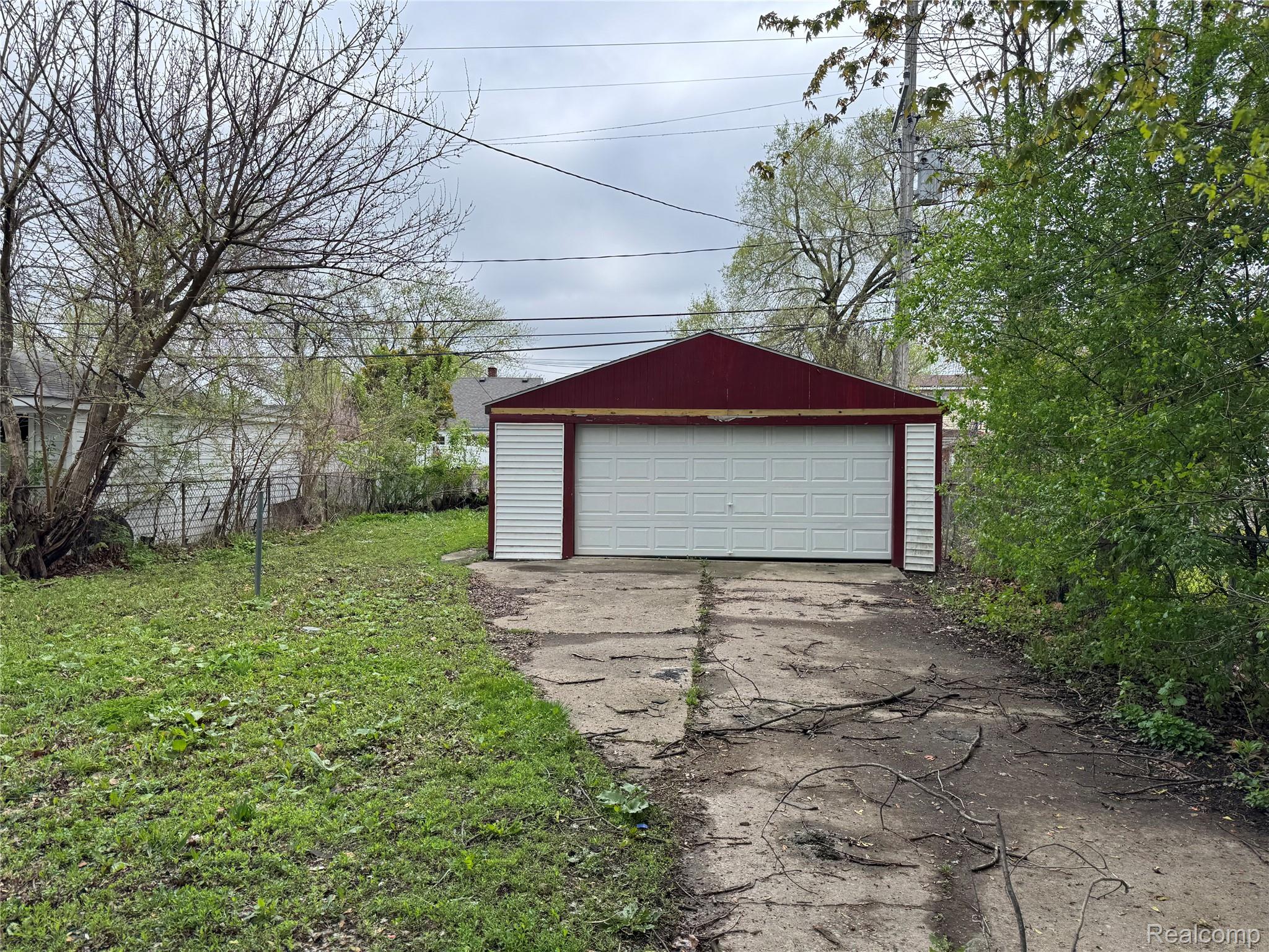 6490 Rosemont Avenue