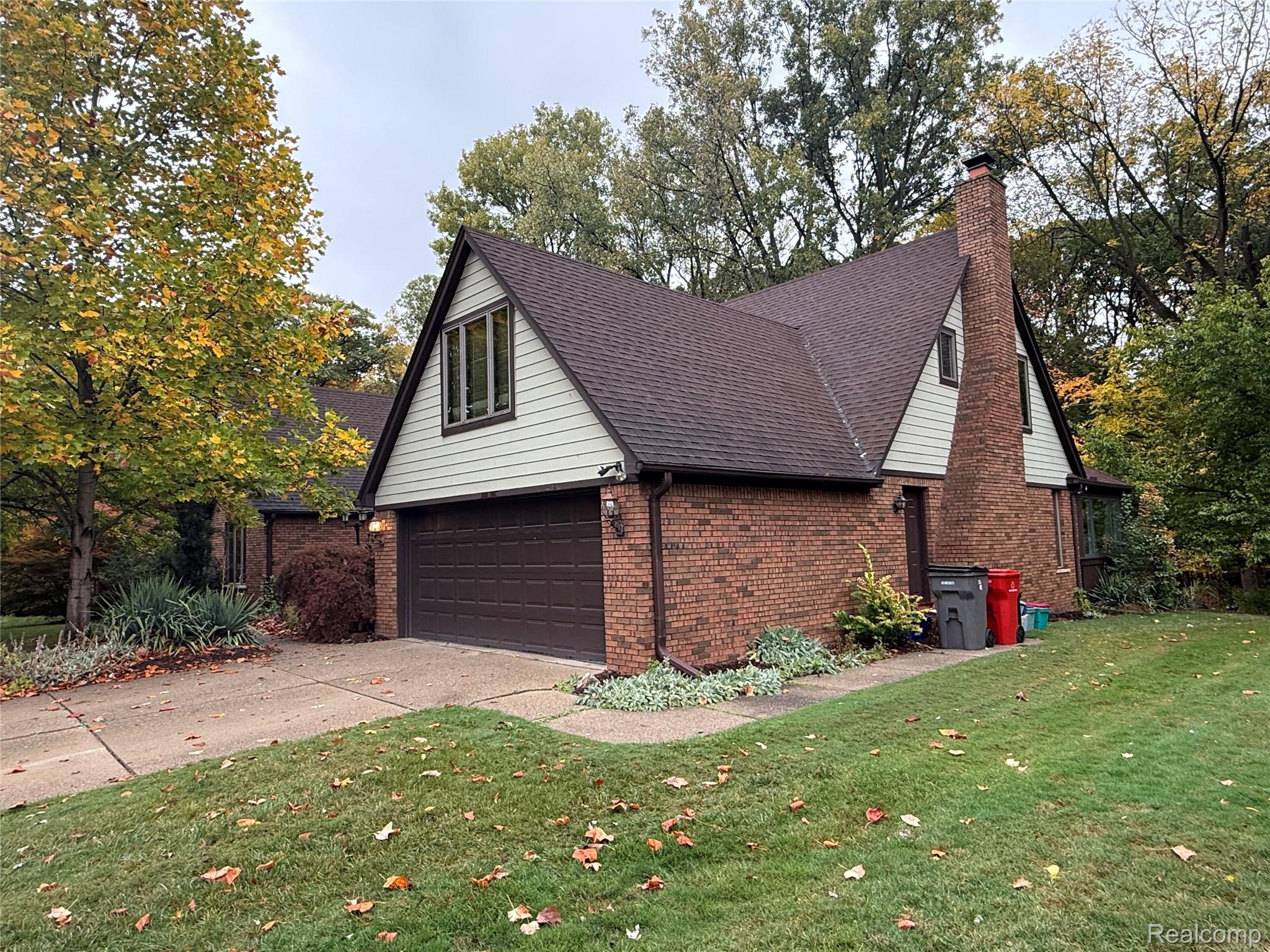 19939 S Riverhill Drive