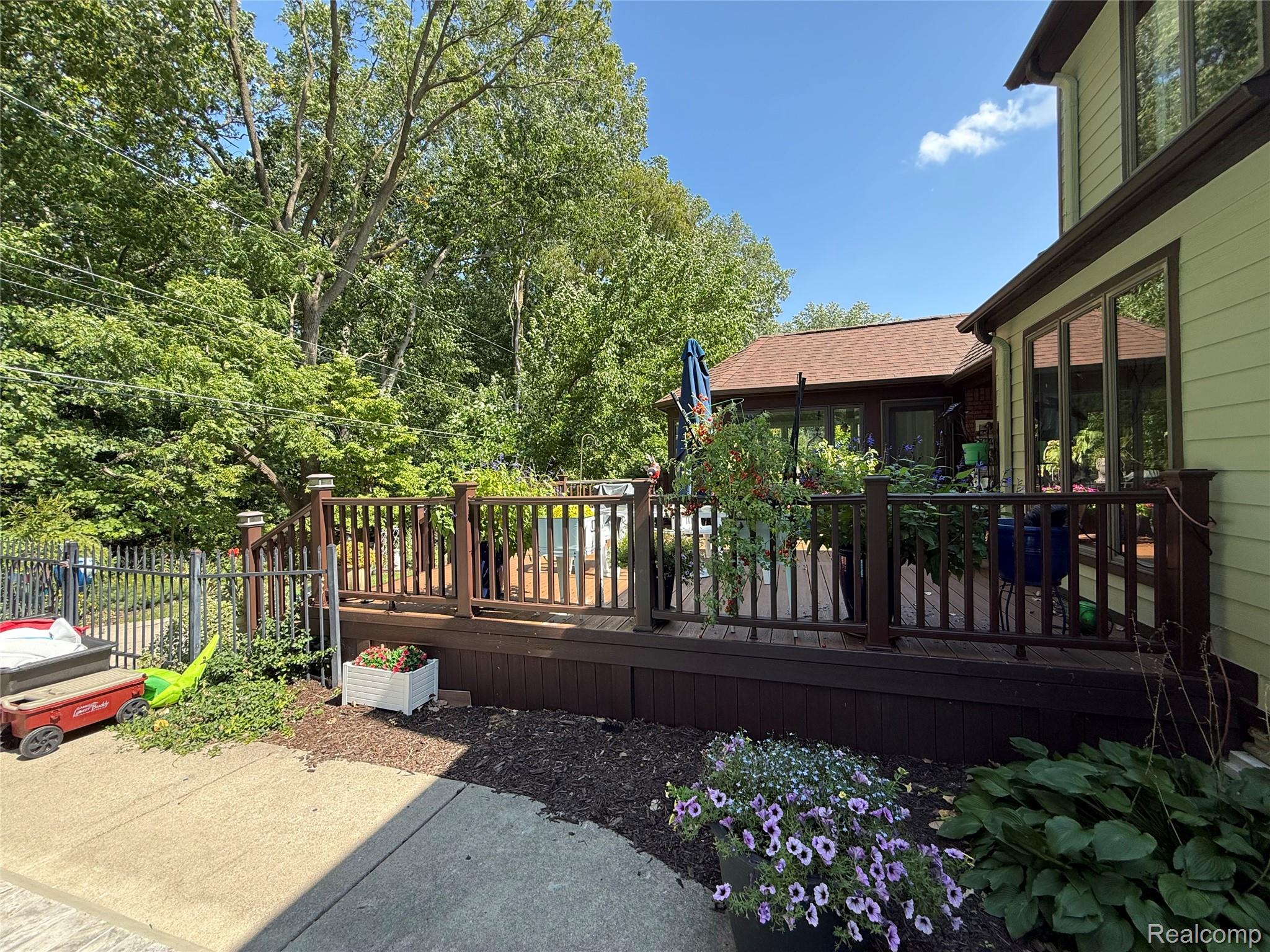 19939 S Riverhill Drive