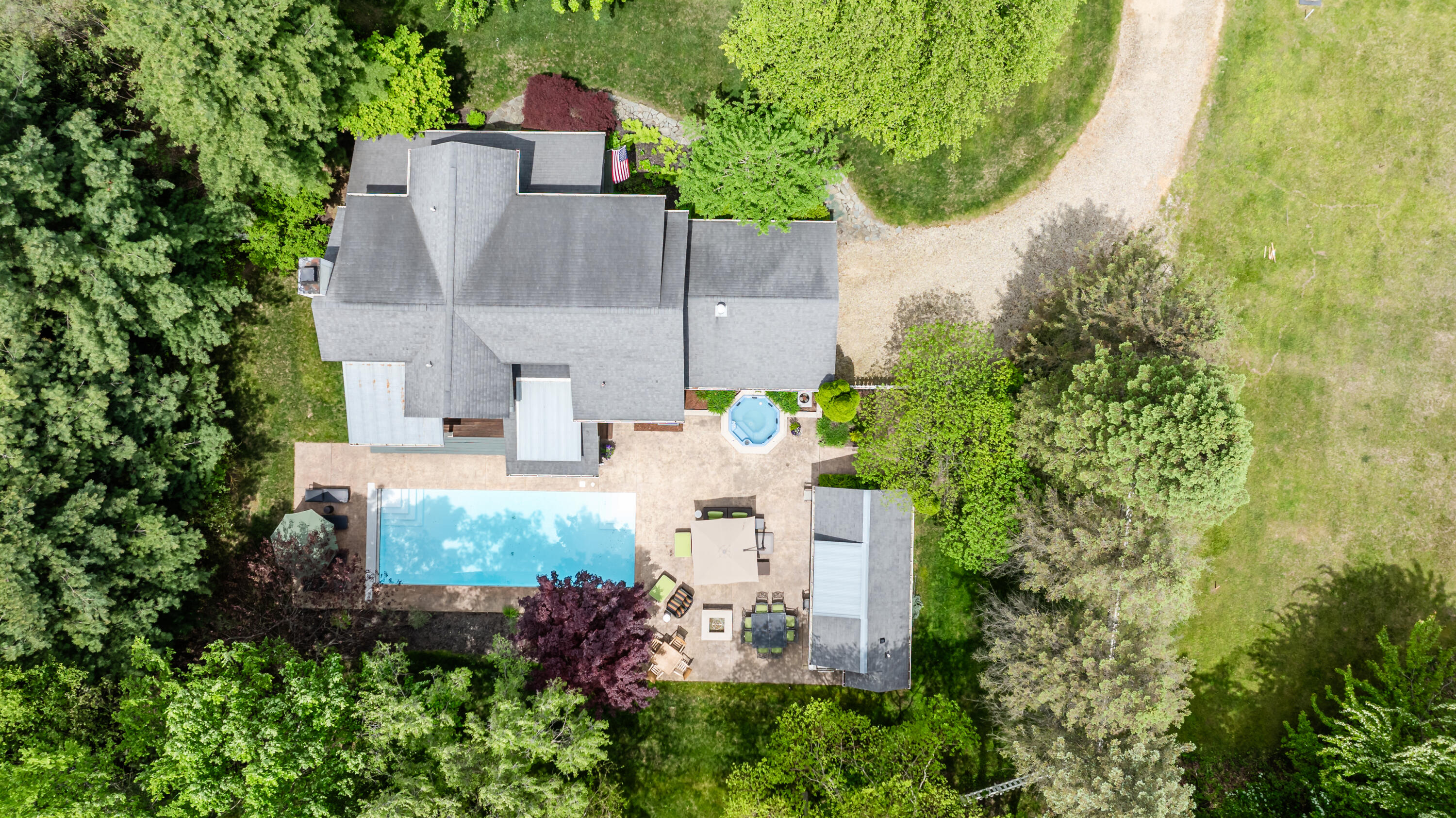 6482 Sweetbriar Court