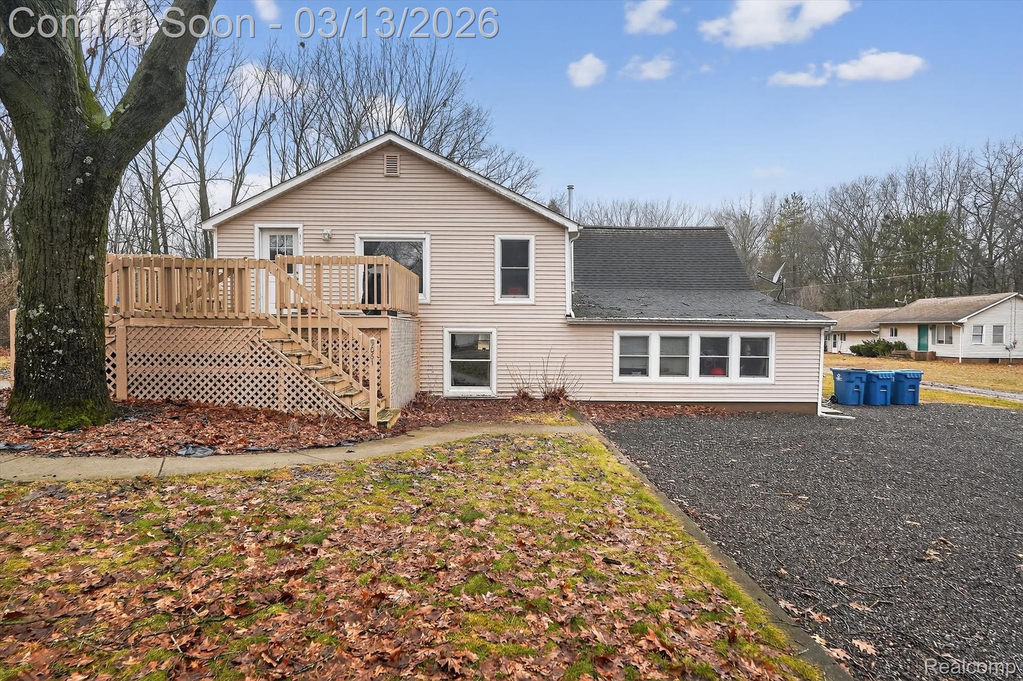 9061 N McKinley Road