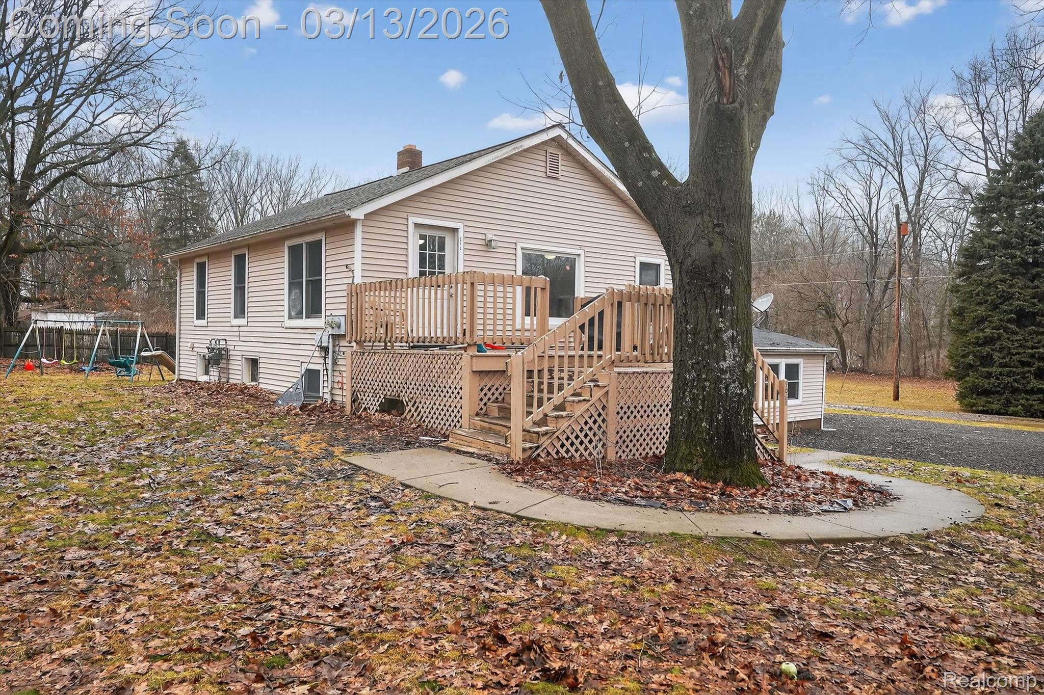 9061 N McKinley Road