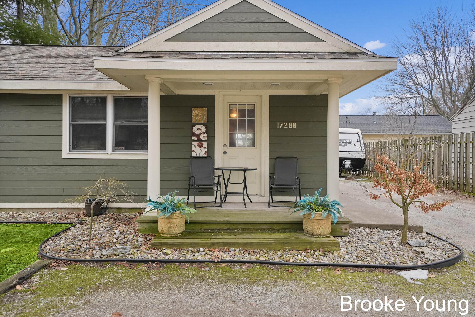 17288 W Spring Lake Road