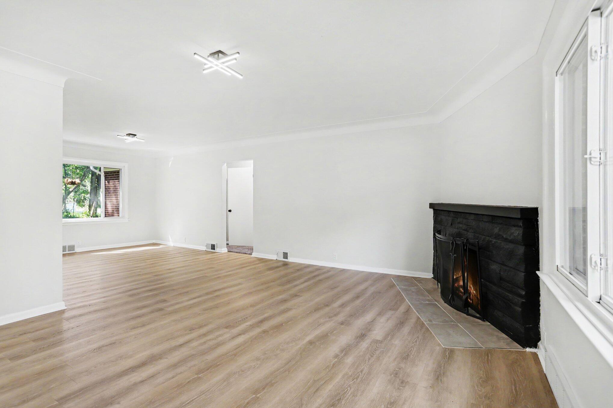 2716 Gull Road