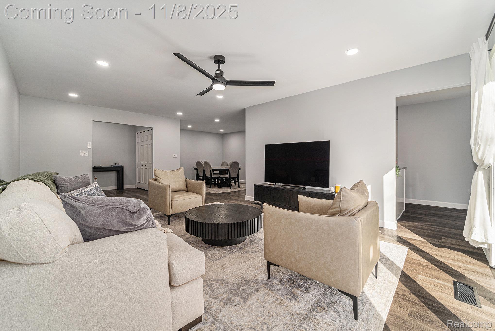 42160 Woodward Avenue