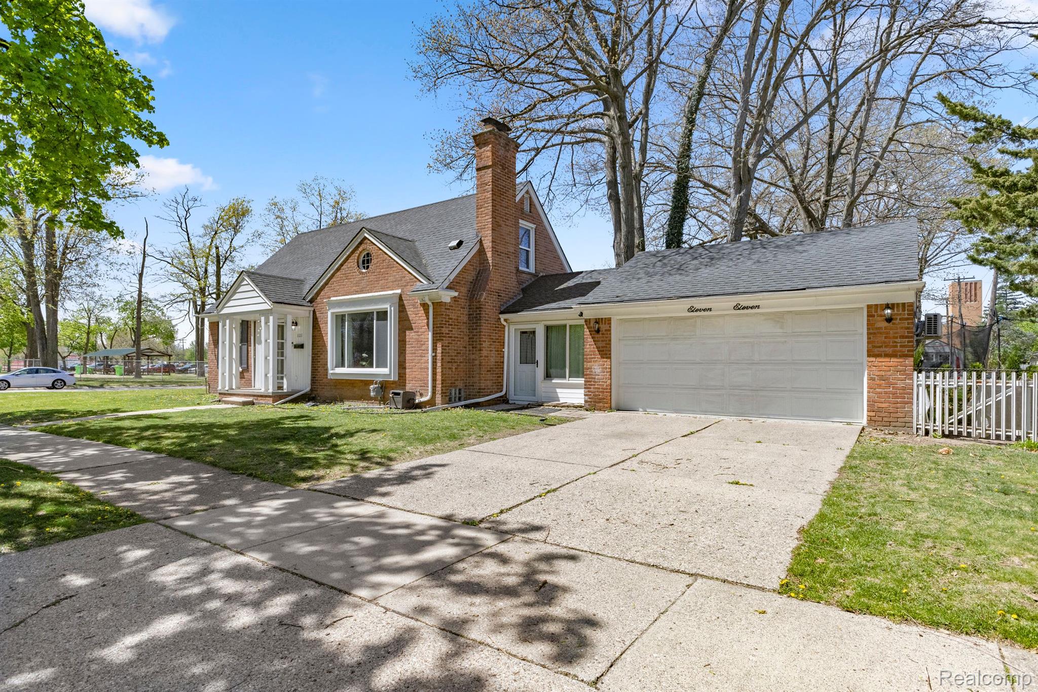 1111 N FRANKLIN Street