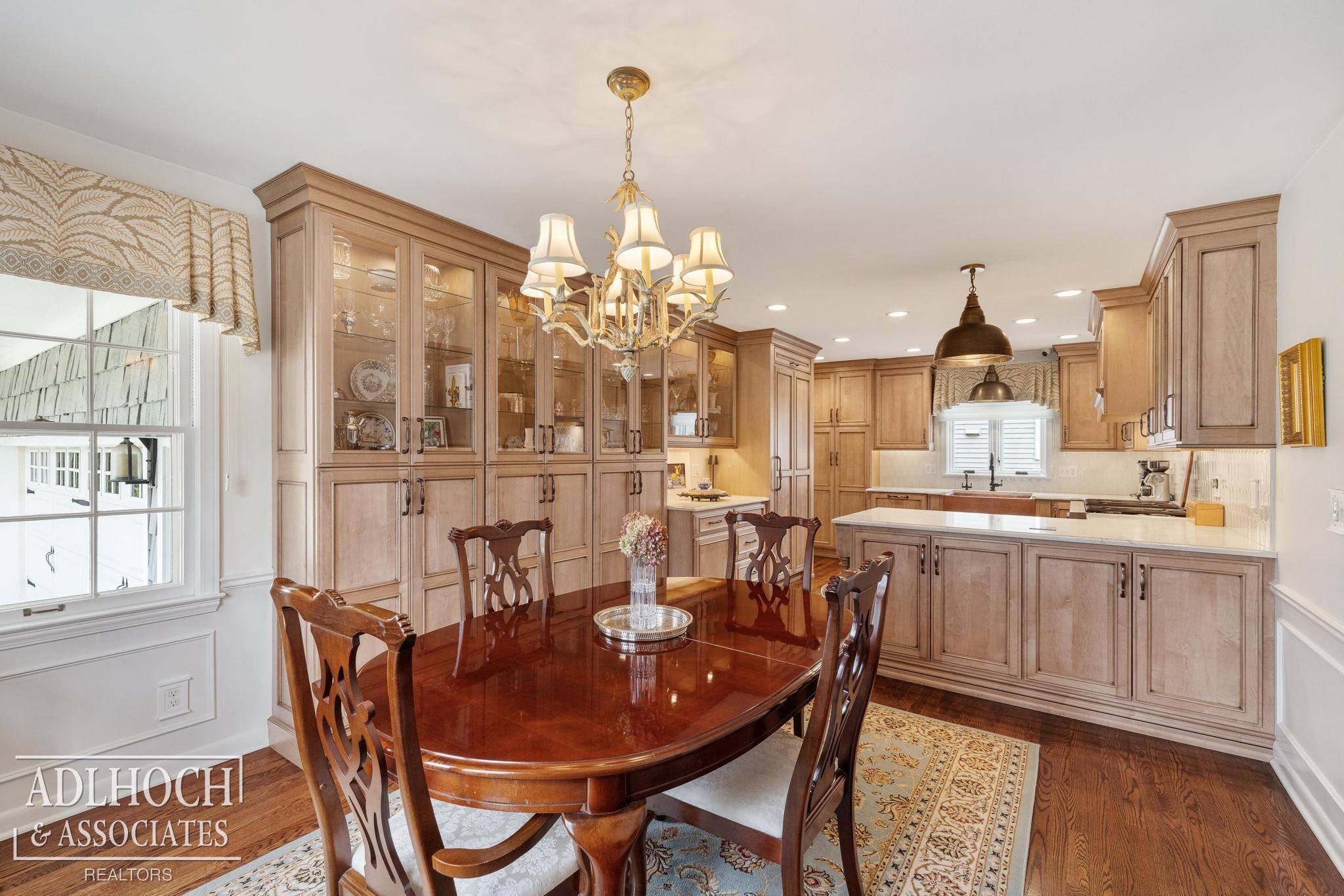 370 Country Club Lane