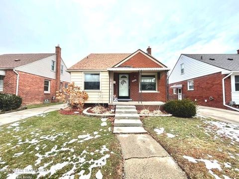 Photo of 20899 Sunnydale Street, St Clair Shores City, MI 48081 (MLS # 58050196404)