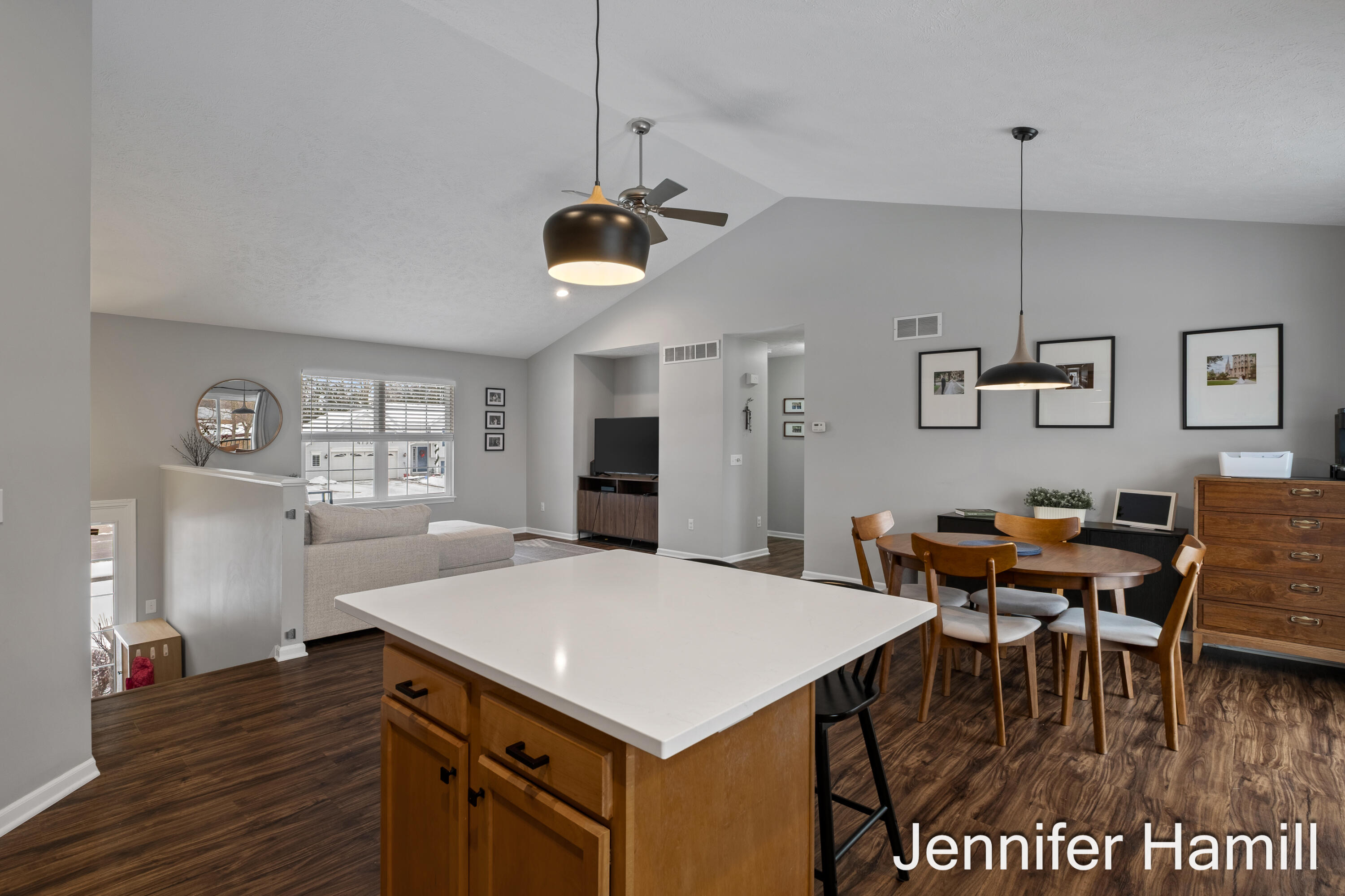 4121 Savannah Court SW