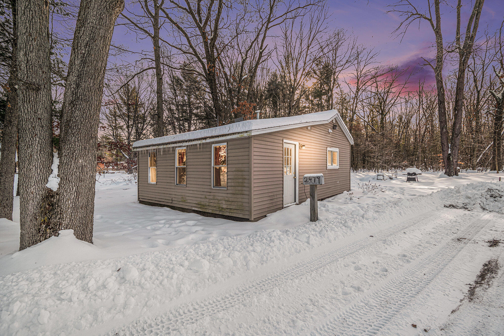 2479 E Mcmillan Road