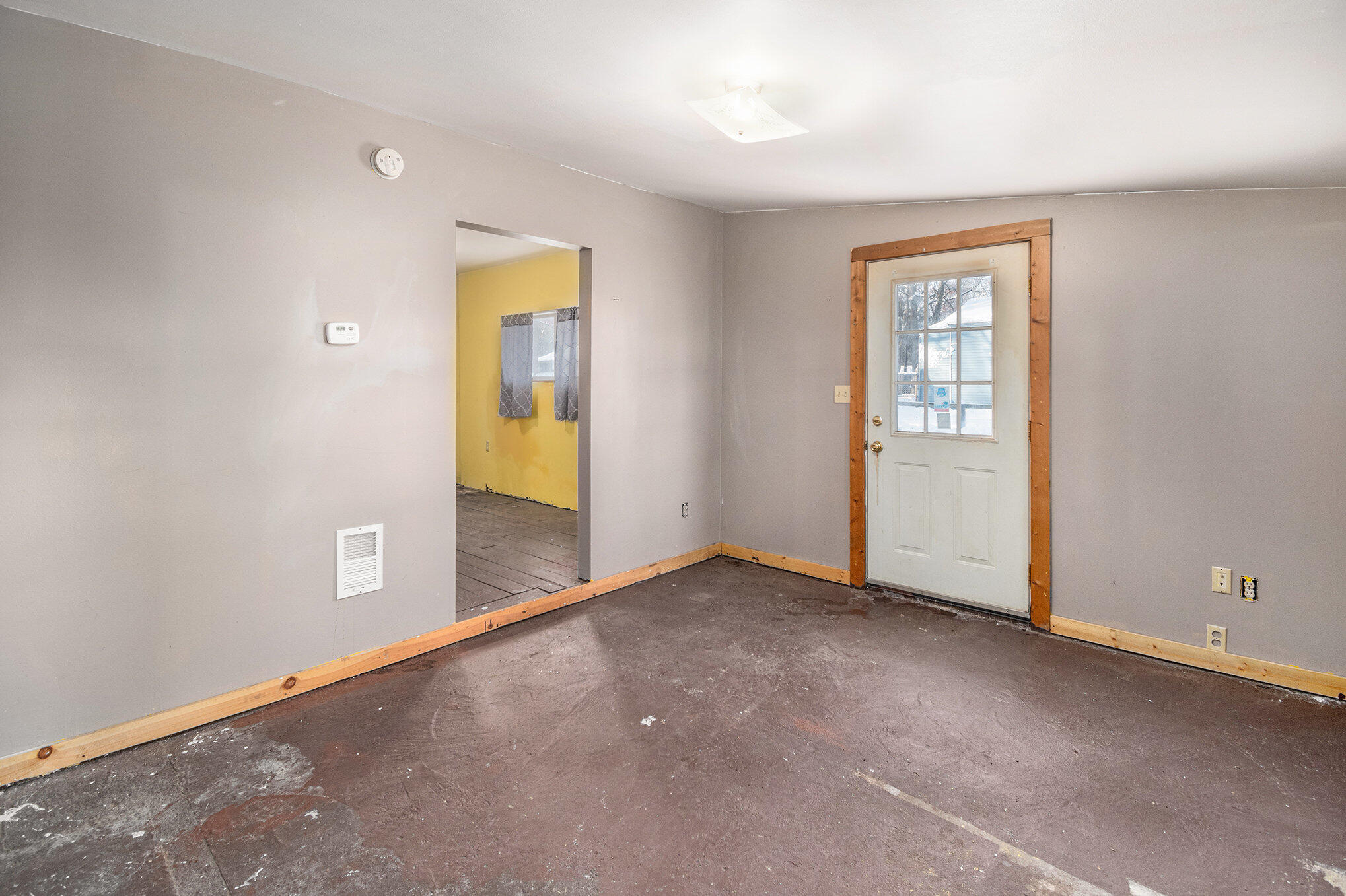 2479 E Mcmillan Road