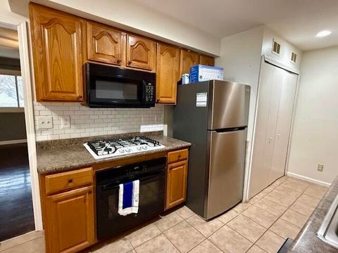 Tiny photo for 1213 Commonwealth Avenue, Ypsilanti Charter Township, MI 48198 (MLS # 81025062426)