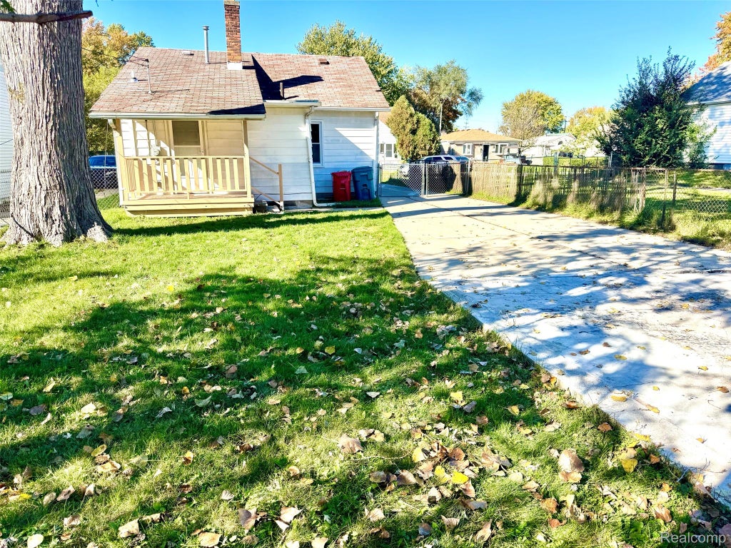 Photo of 23108 Piper Avenue, Eastpointe City, MI 48021 (MLS # 20261085768)