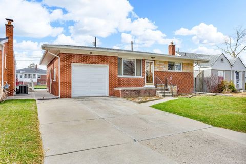 22438 Wildwood Street St Clair Shores City MI 48081