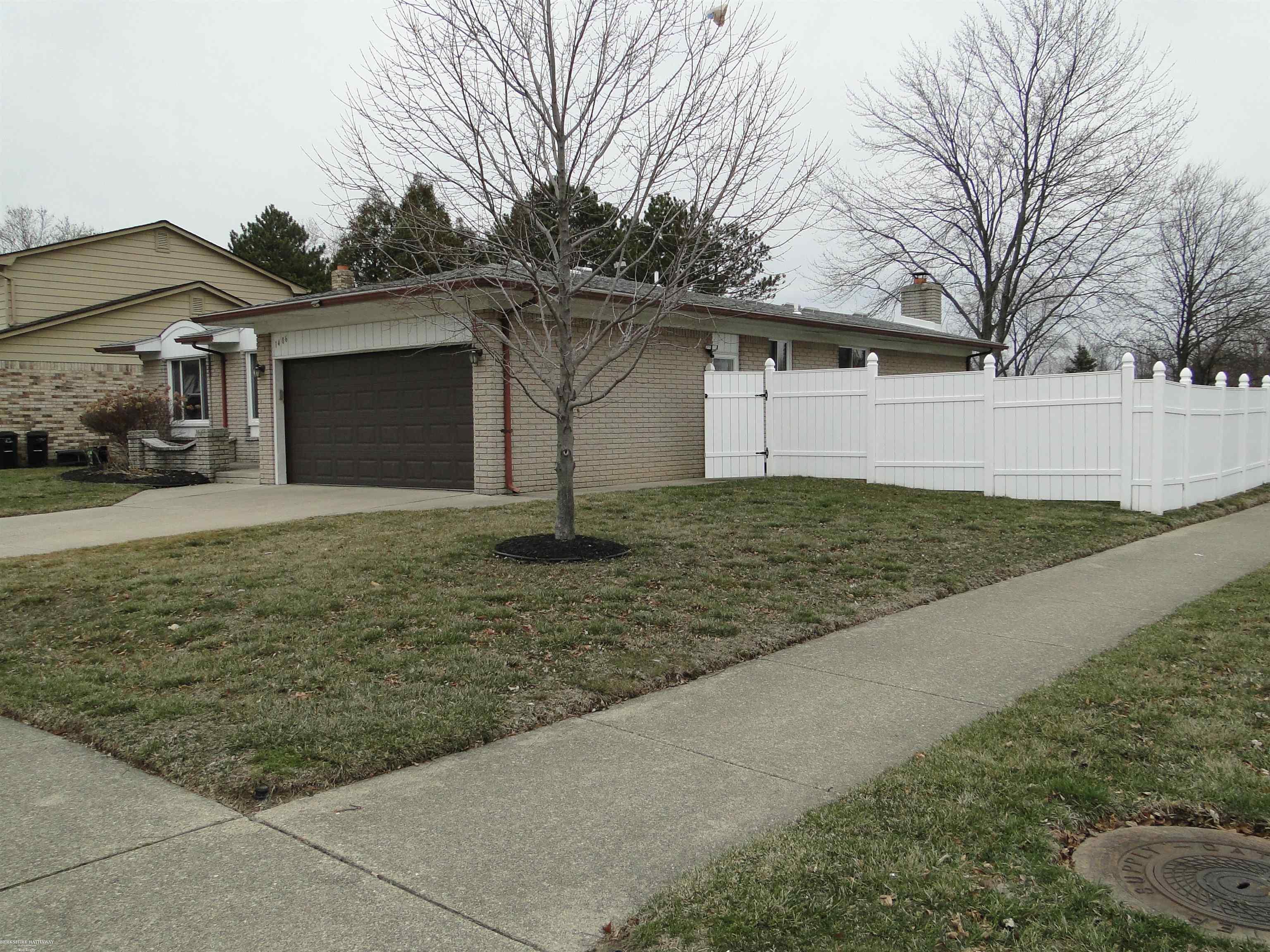 1406 Shaker Dr. Drive