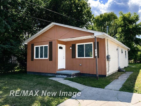 Photo of 417 S 19th Street, Saginaw City, MI 48601 (MLS # 61050221549)
