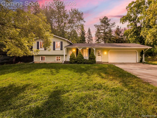 6995 LEYTONSTONE BLVD, WEST BLOOMFIELD, MI 48322 - Image a4ae90689efd416787b19197341da728/3219009707